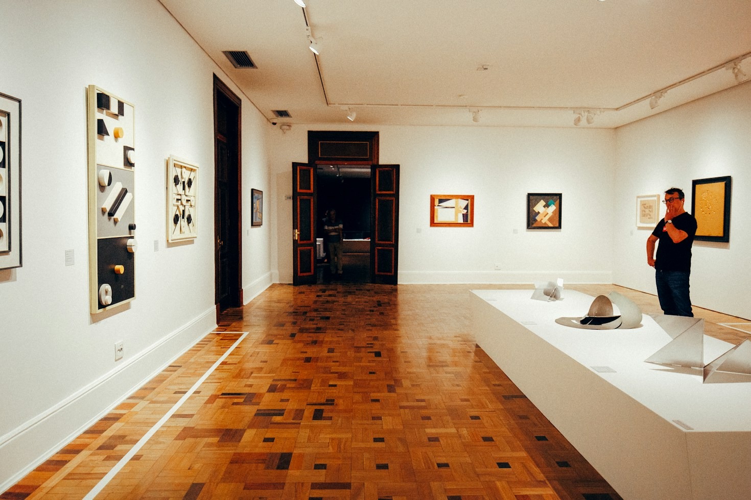 A Journey Through Abstract Architectural Perspectives
